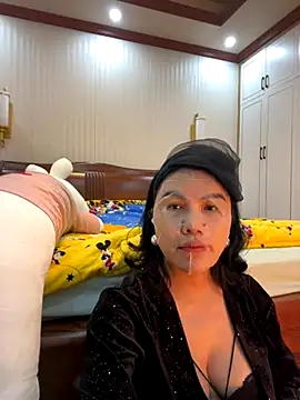 Snapshot of Qt889999 chatting on November 2025 02:16:02 PM Qt889999 online show from November 2025 02:16:02 PM