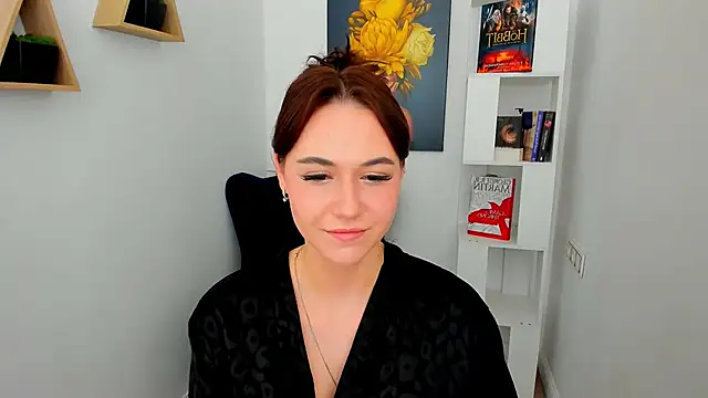 MakeYoueHappy online show from November 2025 08:19:02 PM