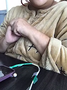 Snapshot of Evil_kitty6 chatting on November 2025 04:07:01 PM Evil kitty6 online show from November 2025 04:07:01 PM