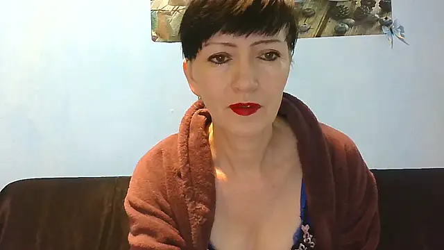 IffetLove42 online show from June 2026 07:11:01 AM