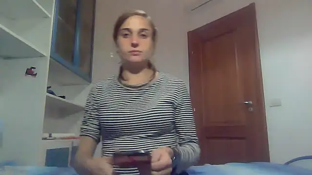 SinnEmily online show from November 2025 09:25:02 PM