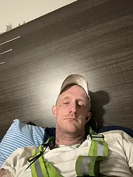 Dannydanny89 online show from November 2025 11:16:01 PM