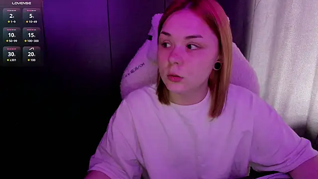 Snapshot of sophia_lix chatting on May 2026 06:30:01 AM sophia lix online show from May 2026 06:30:01 AM