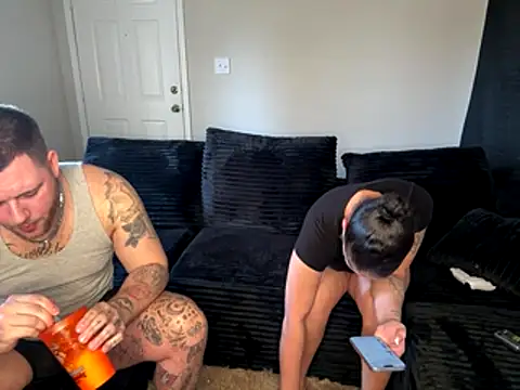 Snapshot of thepornplugz chatting on December 2025 06:48:02 PM thepornplugz online show from December 2025 06:48:02 PM