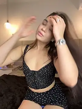 Snapshot of BabyShy- chatting on November 2025 10:52:02 PM BabyShy- online show from November 2025 10:52:02 PM