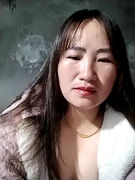 emini-xx online show from February 2026 03:05:01 AM