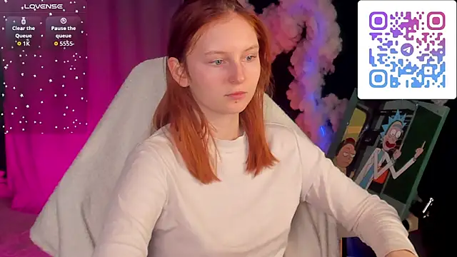 Snapshot of AngelWisee chatting on February 2026 02:28:01 AM AngelWisee online show from February 2026 02:28:01 AM