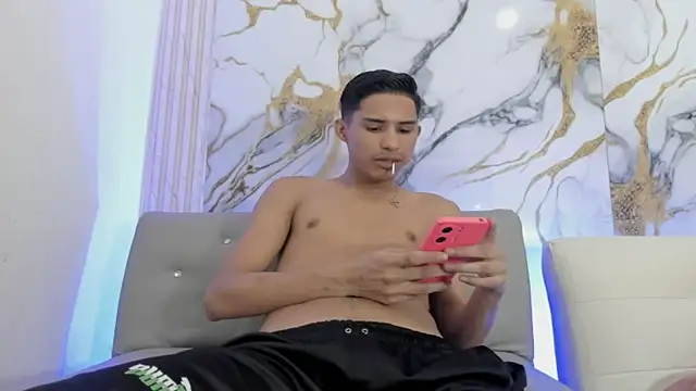 damian fort1 online show from November 2025 04:36:01 PM