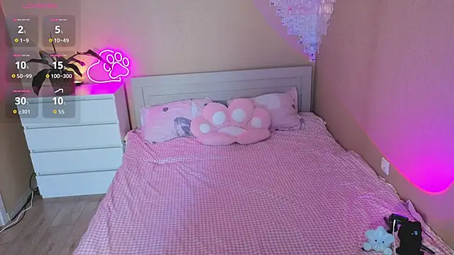 pawsclawss online show from April 2026 07:30:01 AM