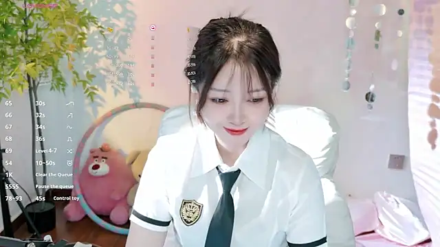 Snapshot of Yiluo95 chatting on May 2026 03:08:02 PM Yiluo95 online show from May 2026 03:08:02 PM