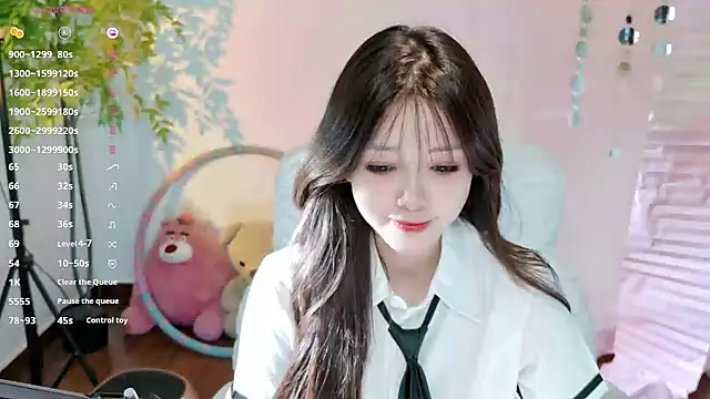 Snapshot of Yiluo95 chatting on May 2026 04:48:01 PM Yiluo95 online show from May 2026 04:48:01 PM