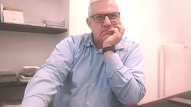 Diegoriv71 online show from April 2026 01:05:02 PM