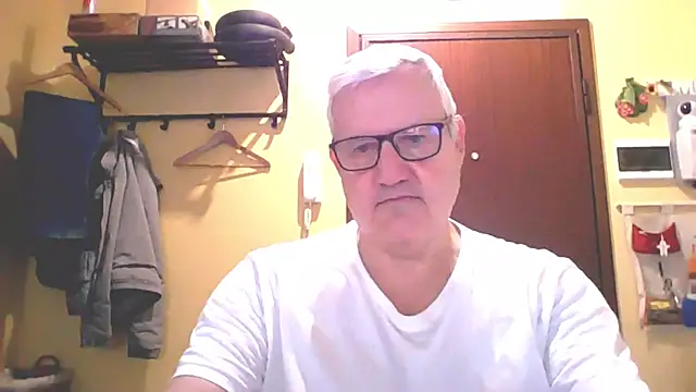 Diegoriv71 online show from April 2026 06:16:01 AM