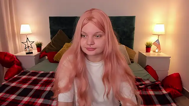 Snapshot of babyyullii chatting on February 2026 05:16:02 AM babyyullii online show from February 2026 05:16:02 AM