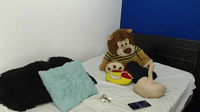EmmilyConnor online show from May 2026 02:23:01 PM
