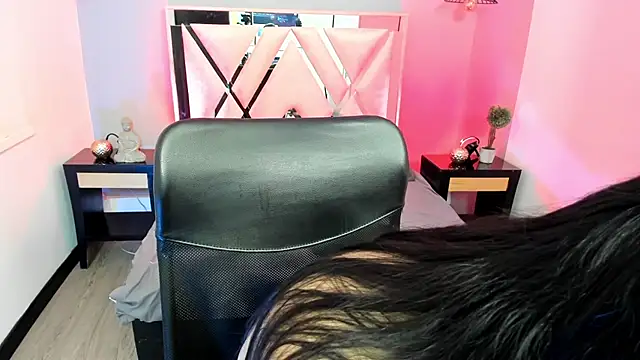 mia jagger online show from July 2026 04:18:01 AM