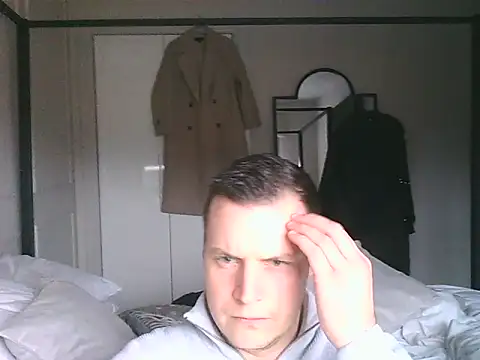 Snapshot of scotsman202513 chatting on November 2025 09:53:02 AM scotsman202513 online show from November 2025 09:53:02 AM