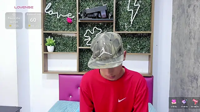 Max Steell online show from October 2025 12:35:01 AM