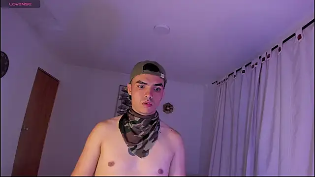 Snapshot of nicoking2025 chatting on October 2025 02:01:02 AM nicoking2025 online show from October 2025 02:01:02 AM