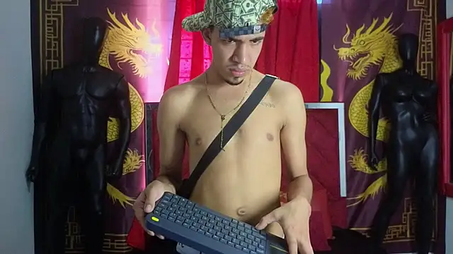 Snapshot of Latin_Duo13 chatting on November 2025 07:13:02 PM Latin Duo13 online show from November 2025 07:13:02 PM