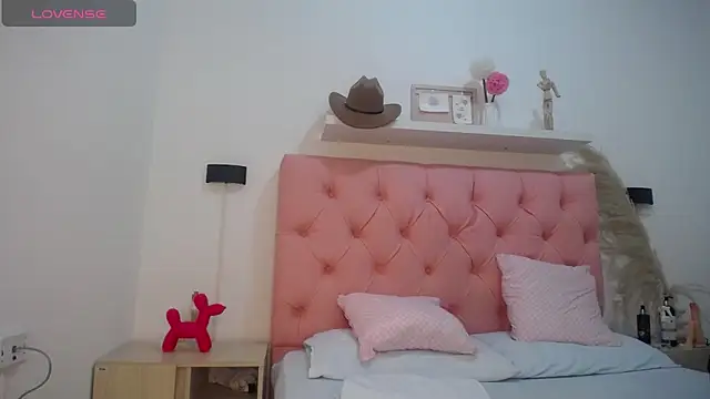 victoria 243 online show from December 2025 05:13:01 AM