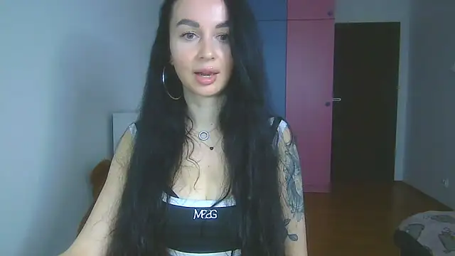 Kamila Donni online show from November 2025 08:15:02 AM