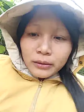 yoyo-mi online show from December 2025 02:27:01 AM