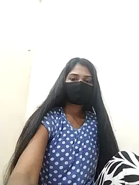 Green LaDY66 online show from November 2025 04:13:01 AM