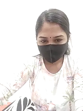 Green LaDY66 online show from November 2025 04:15:01 AM