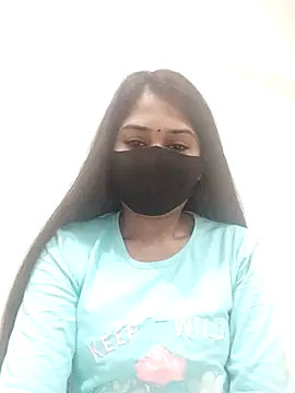 Green LaDY66 online show from December 2025 06:01:02 AM