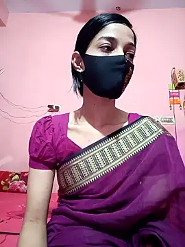 Green LaDY66 online show from April 2026 10:15:01 AM