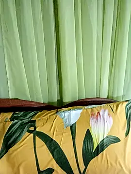 Esenia505 online show from February 2026 06:30:01 PM