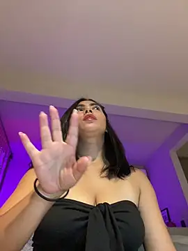 Sara-215 online show from June 2026 03:44:01 AM