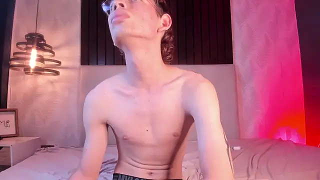 Snapshot of Dave_Moss chatting on October 2025 03:24:01 PM Dave Moss online show from October 2025 03:24:01 PM