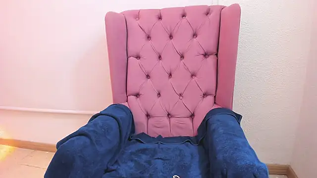 Julietta01 online show from November 2025 04:32:02 AM