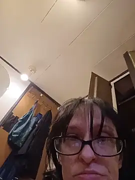 Snapshot of MetalGoddess chatting on June 2026 01:03:01 PM MetalGoddess online show from June 2026 01:03:01 PM