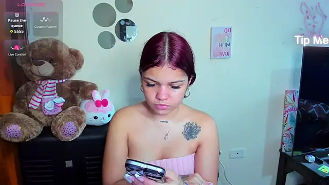 Emma boo online show from February 2026 02:25:02 PM