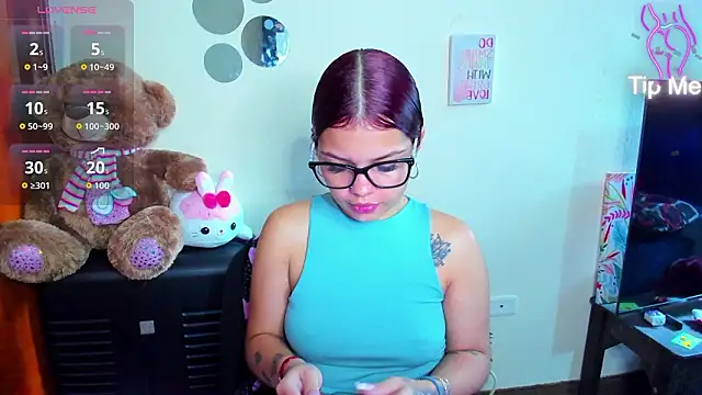 Emma boo online show from February 2026 03:32:02 PM