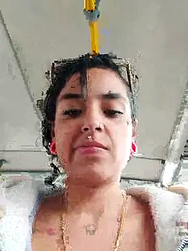 Moon And Sunn online show from November 2025 06:11:02 PM