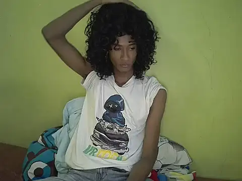 Snapshot of skinniyGabriel chatting on December 2025 12:25:02 PM skinniyGabriel online show from December 2025 12:25:02 PM