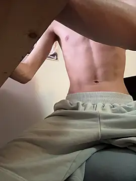 romanceteen online show from November 2025 10:41:01 PM