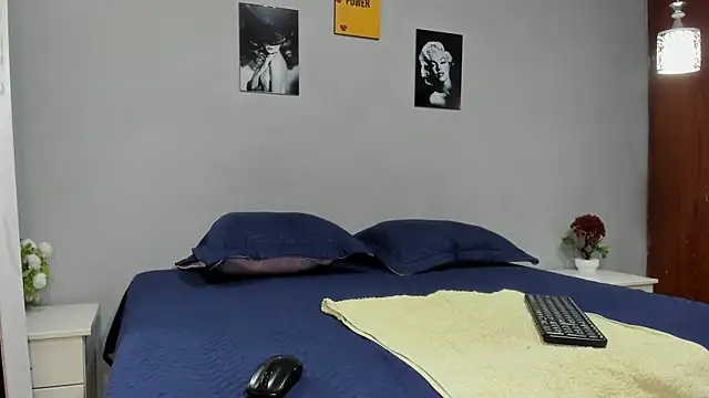 Snapshot of sexynova_93 chatting on April 2026 07:08:02 PM sexynova 93 online show from April 2026 07:08:02 PM
