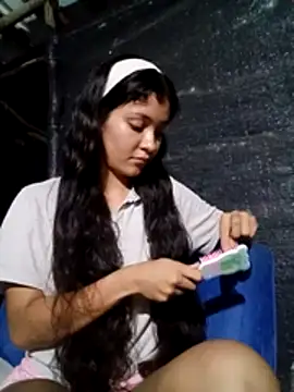 Soymaia online show from December 2025 01:02:02 AM