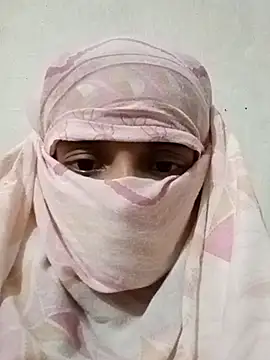 Quenn-Jiya752 online show from October 2025 01:23:02 PM