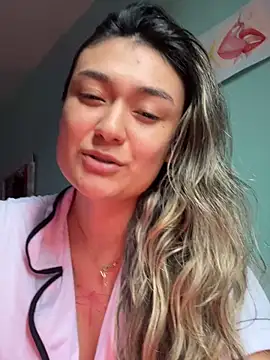 Im-Lola online show from February 2026 07:45:02 PM