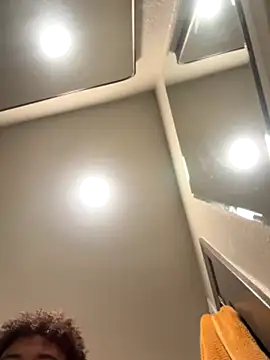 Snapshot of Bornmaccin223 chatting on October 2025 07:32:01 AM Bornmaccin223 online show from October 2025 07:32:01 AM