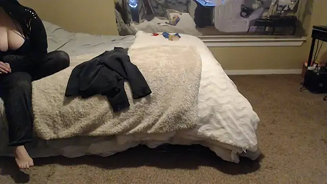 Skyl31 online show from February 2026 03:01:02 AM