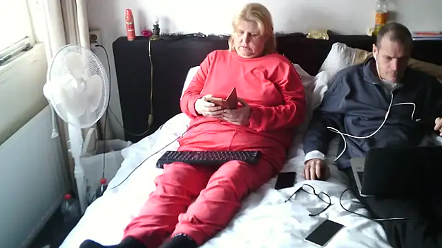 Sylviastar46 online show from December 2025 11:17:01 AM