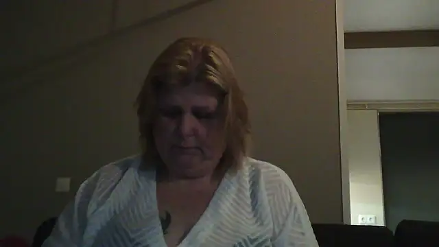 Sylviastar46 online show from February 2026 09:14:02 AM