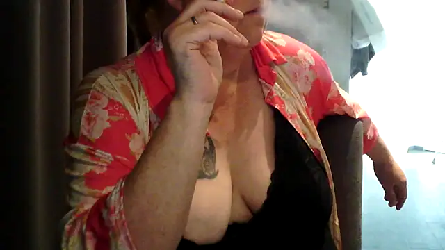 Sylviastar46 online show from June 2026 04:01:01 PM